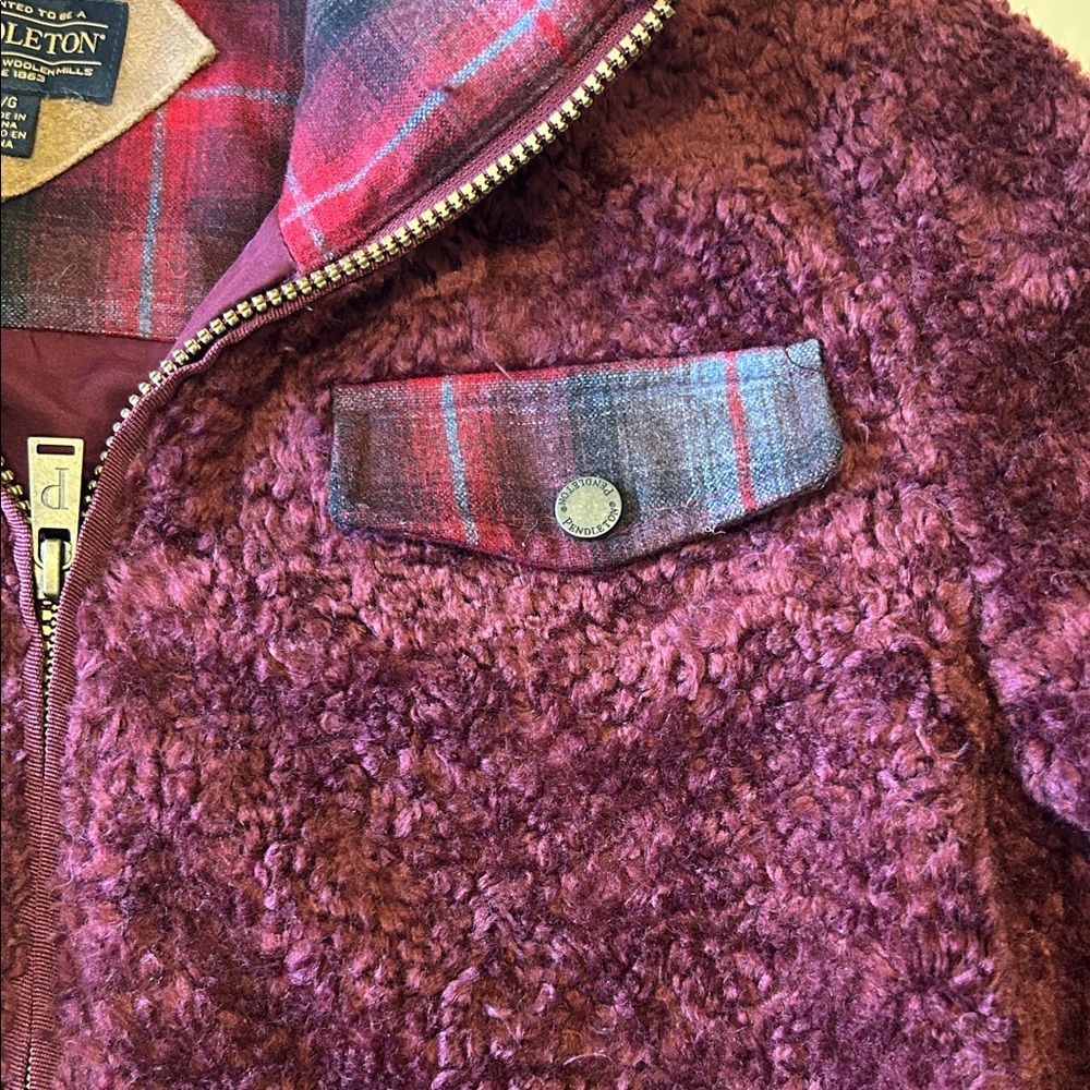 Pendleton Maroon Fleece Jacket with Plaid Detail Size Large - Picture 5 of 10